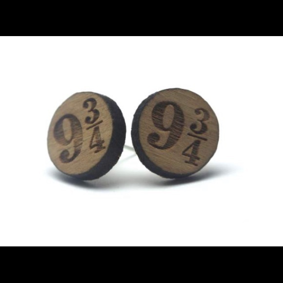 Jewelry - Picture 5 of 7